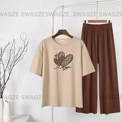 Casual Combo (love) with brown flapper trouser